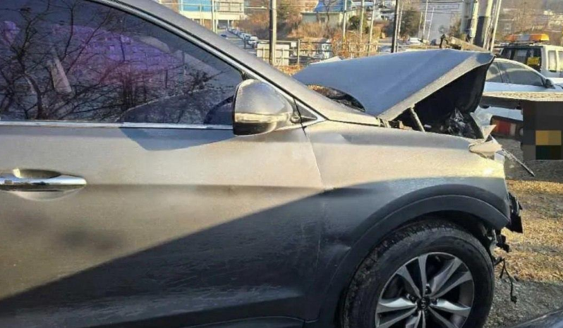 
								HYUNDAI SANTA FE full									