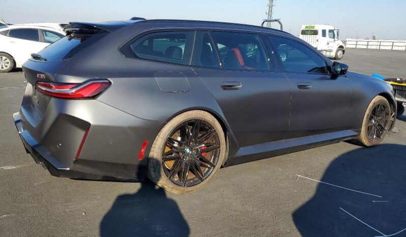 
								2025 BMW M5 full									