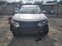 
										2020 Nissan Rogue s full									