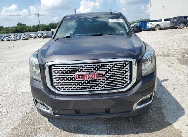 
								2017 Gmc Yukon full									