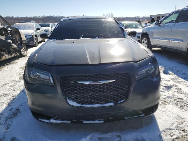 2019 Chrysler 300