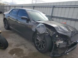 
										2016 Chrysler 300 full									