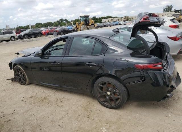 
								2021 Alfa romeo Giulia full									
