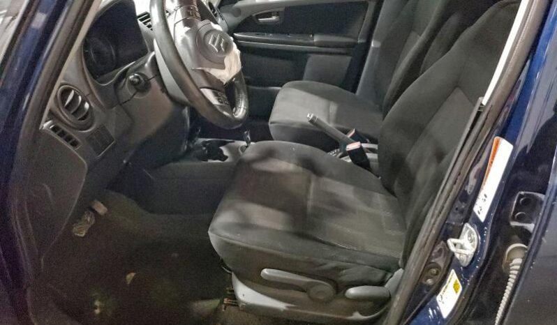 
								2010 Suzuki Sx4 full									