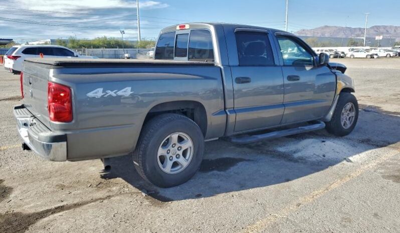 
								2005 Dodge Dakota full									