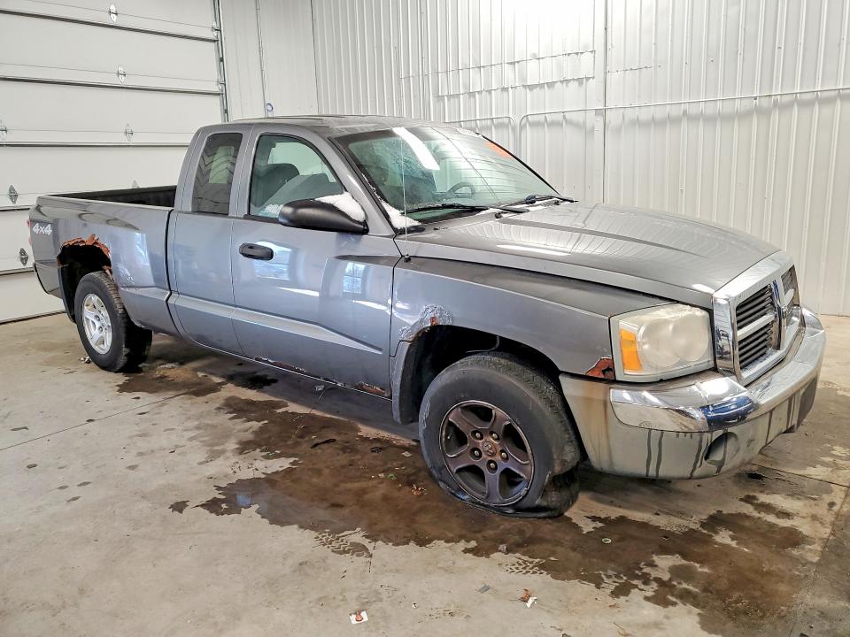 2005 Dodge Dakota