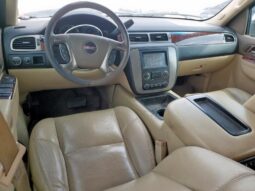 
										2013 Gmc Yukon full									