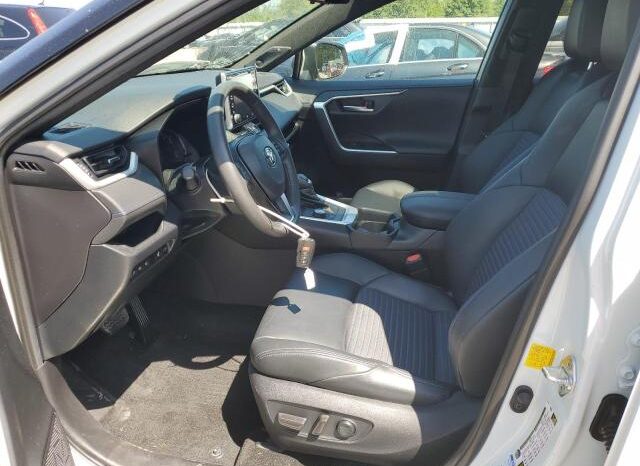 
								2020 Toyota Rav4 full									