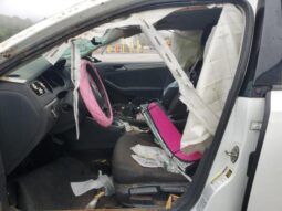 
										2015 Volkswagen Jetta se full									