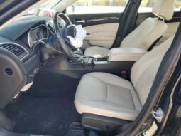 
										2015 Chrysler 300 full									