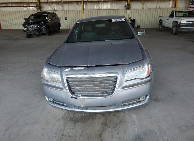 
								2013 Chrysler 300 full									