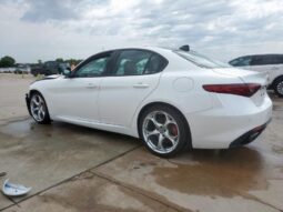 
										2018 Alfa romeo Giulia full									