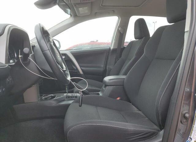 
								2018 Toyota Rav4 full									