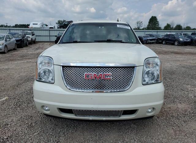 
								2014 Gmc Yukon full									