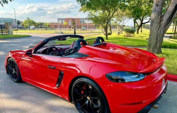 
								2021 Porsche Boxster full									