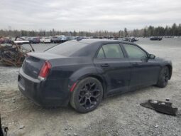 
										2019 Chrysler 300 s full									