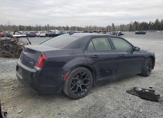 
								2019 Chrysler 300 s full									