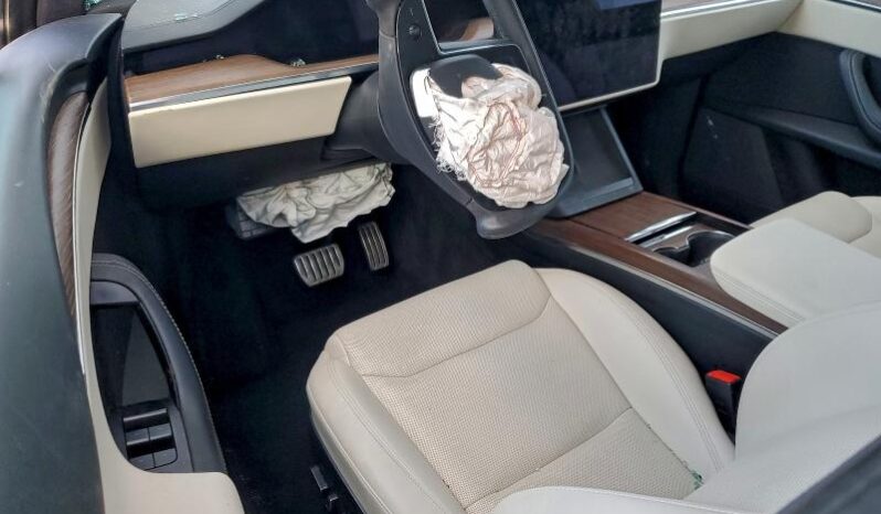 
								2022 Tesla Model x full									