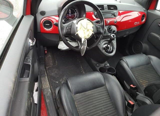 
								2015 Fiat 500 full									