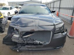 
										2016 Chrysler 300 full									