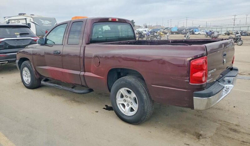 
								2005 Dodge Dakota full									