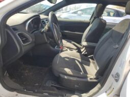 
										2013 Chrysler 200 tourin full									