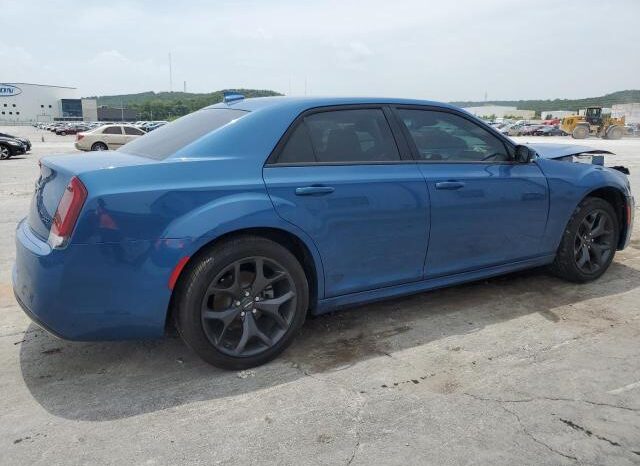 
								2022 Chrysler 300 full									