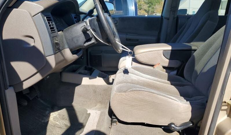 
								2004 Dodge Dakota full									