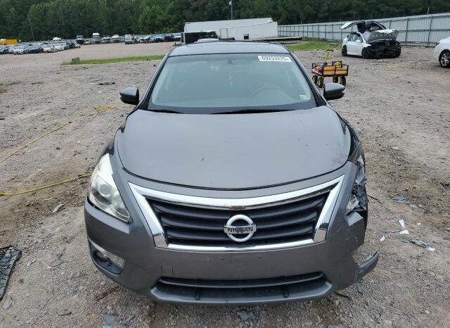 
								2015 Nissan Altima 2.5 full									
