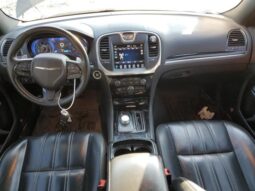 
										2017 Chrysler 300 full									