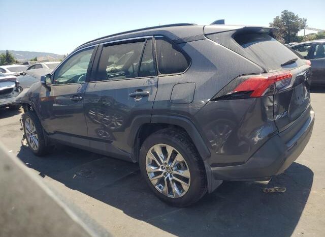 
								2020 Toyota Rav4 full									