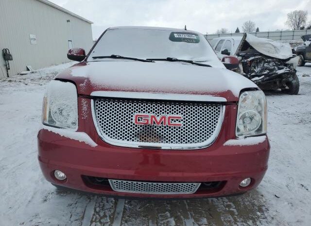 
								2014 Gmc Yukon full									