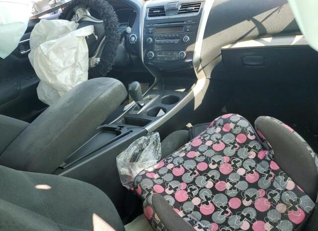 
								2015 Nissan Altima 2.5 full									