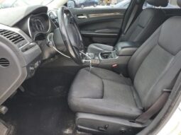
										2019 Chrysler 300 tourin full									