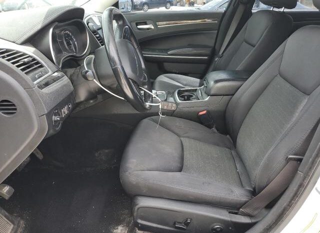 
								2019 Chrysler 300 tourin full									