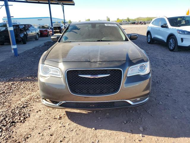 2018 Chrysler 300
