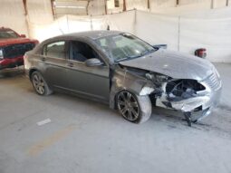 
										2013 Chrysler 200 lx full									