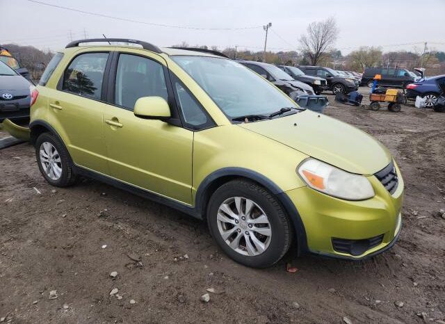 
								2013 Suzuki Sx4 full									