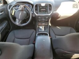 
										2019 Chrysler 300 tourin full									
