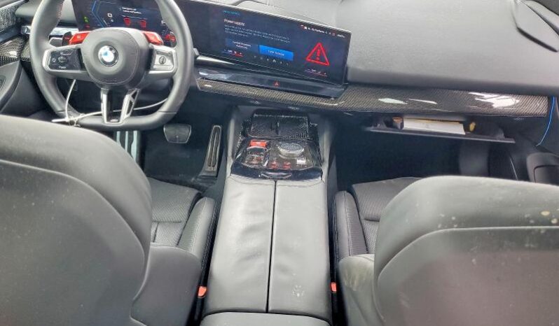 
								2025 BMW M5 full									