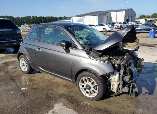 
								2015 Fiat 500 full									