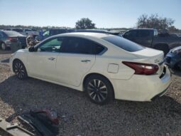 
										2018 Nissan Altima 2.5 full									