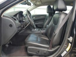 
										2018 Chrysler 300 full									