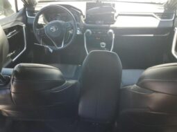 
										2021 Toyota Rav4 full									
