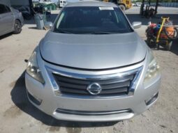 
										2015 Nissan Altima 2.5 full									