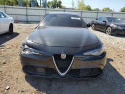 
										2017 Alfa romeo Giulia q4 full									