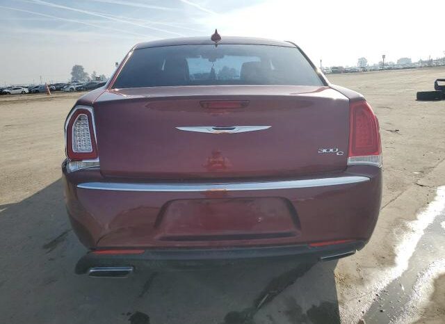 
								2017 Chrysler 300 full									