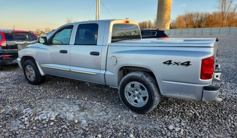 
								2005 Dodge Dakota full									