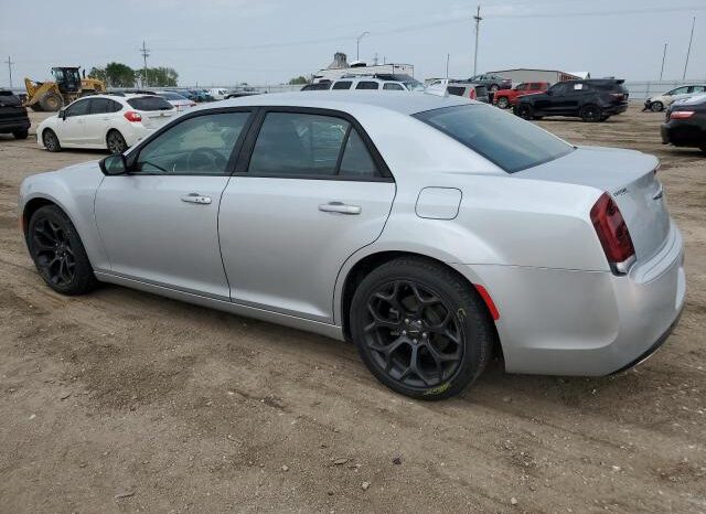 
								2019 Chrysler 300 full									