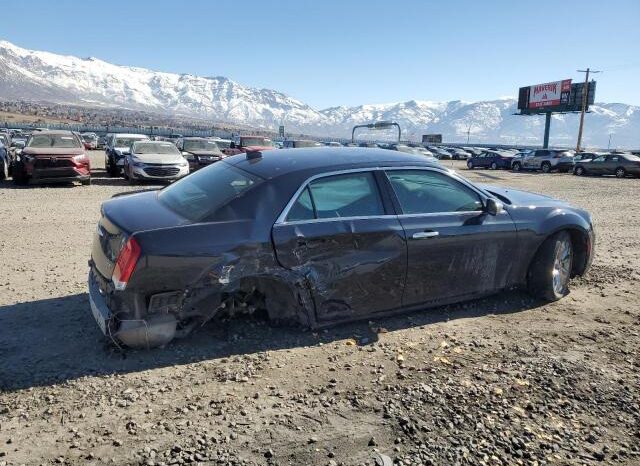 
								2018 Chrysler 300 full									